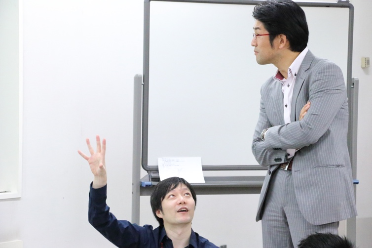 講演中の写真